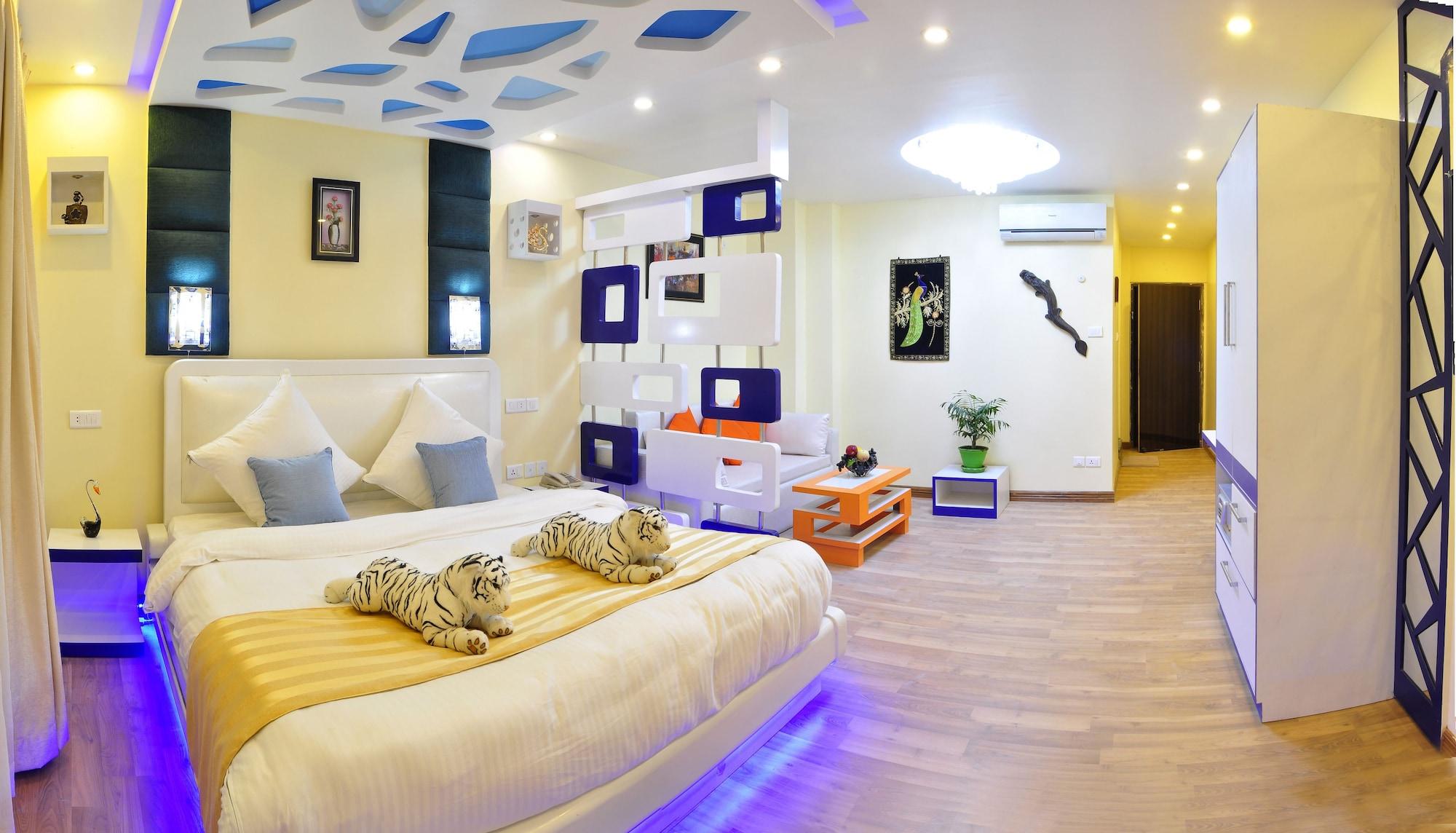 Royal Penguin Boutique Hotel & Spa Kathmandu Exterior foto
