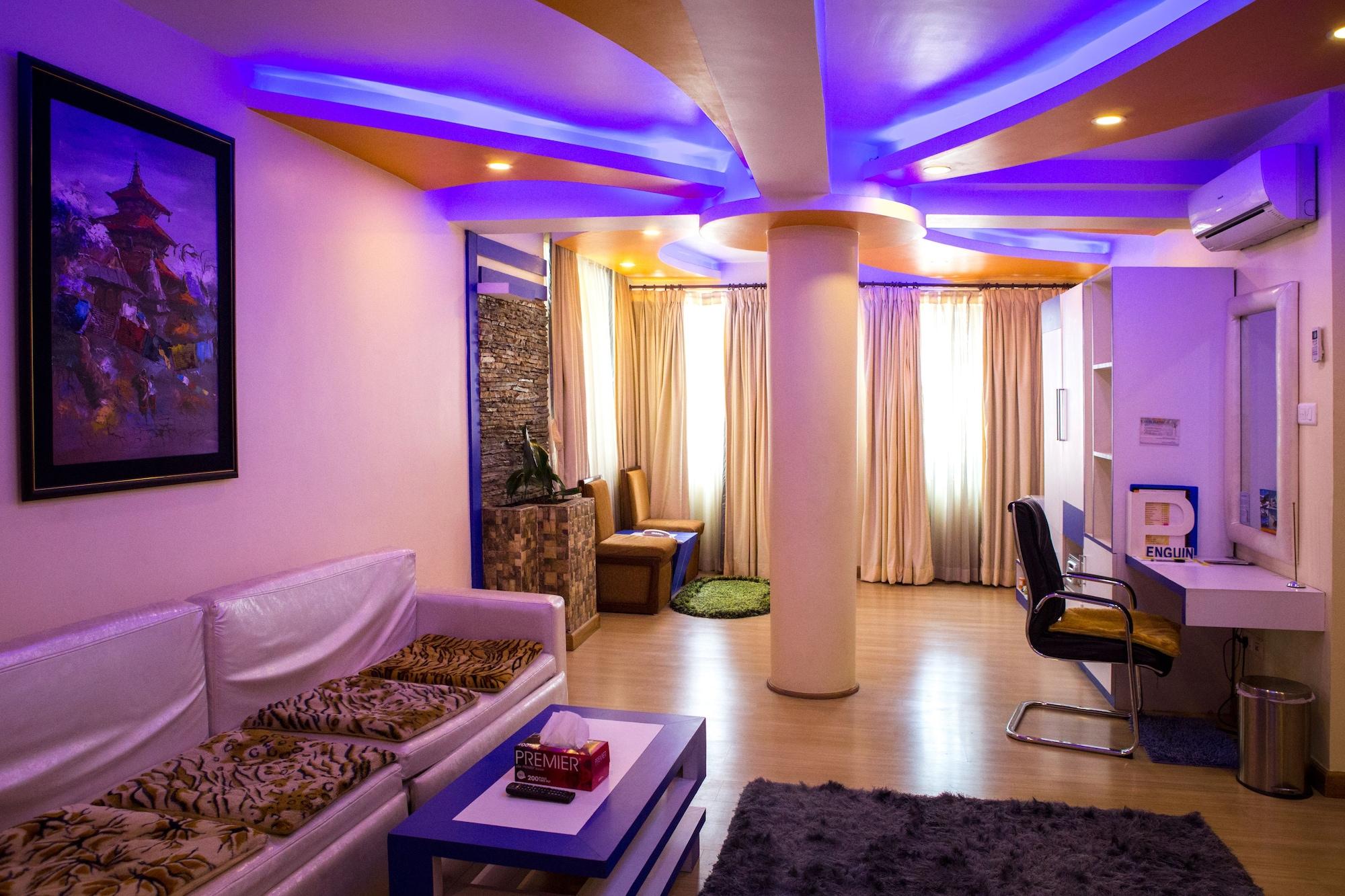 Royal Penguin Boutique Hotel & Spa Kathmandu Exterior foto